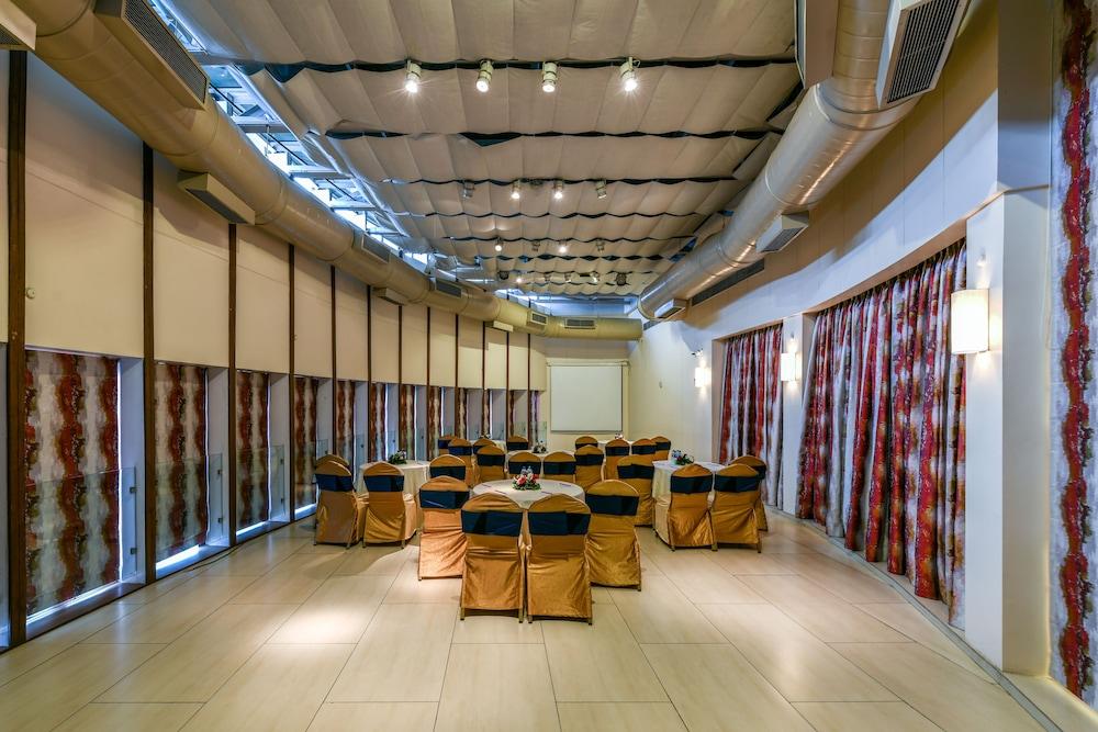 Hotel The Regale By Tunga Mumbai Exterior foto