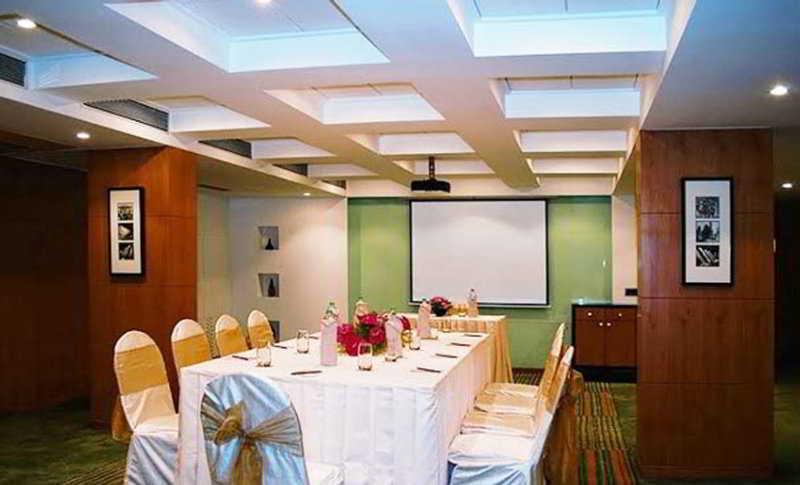Hotel The Regale By Tunga Mumbai Exterior foto