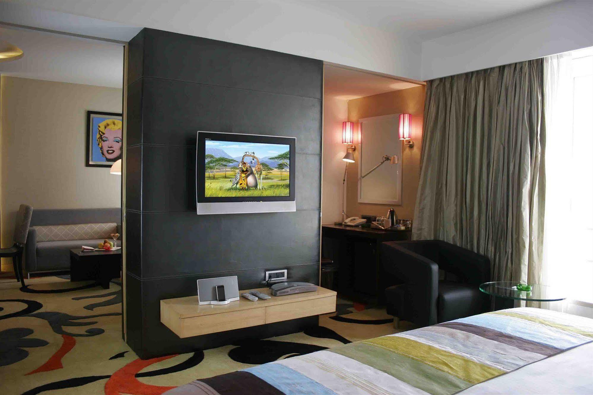 Hotel The Regale By Tunga Mumbai Exterior foto